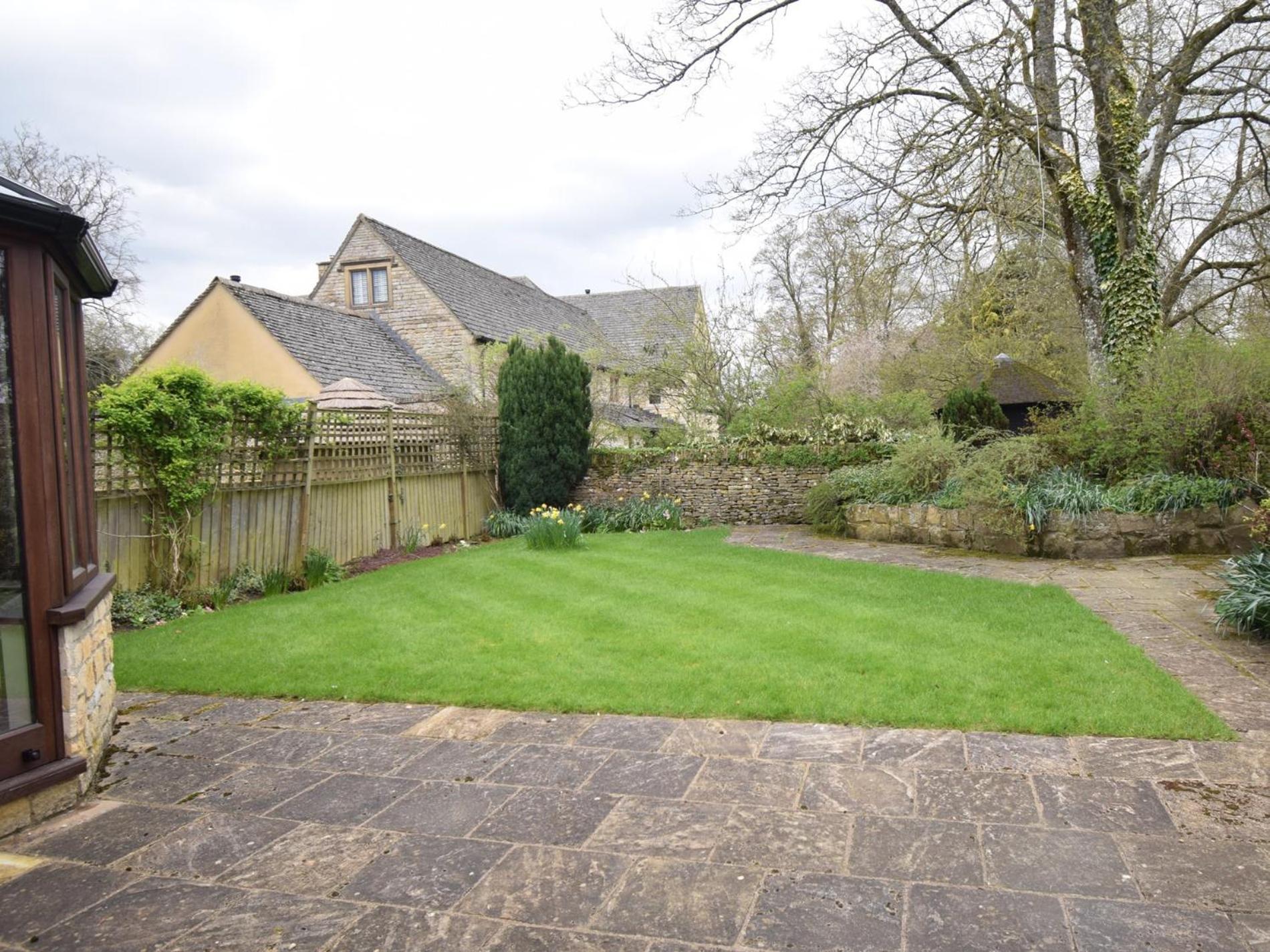 5 Bed In Lower Slaughter 94643 Villa Exterior photo